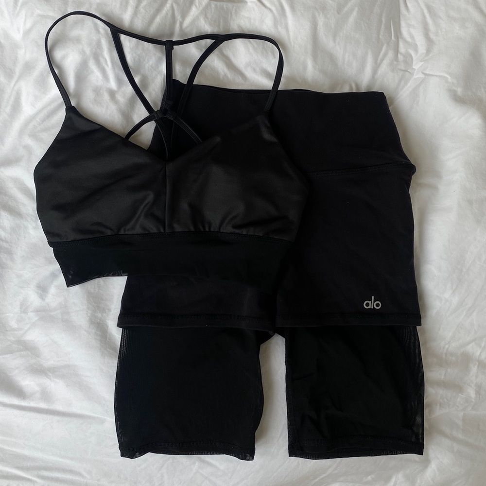 ALO LAVISH SET.
